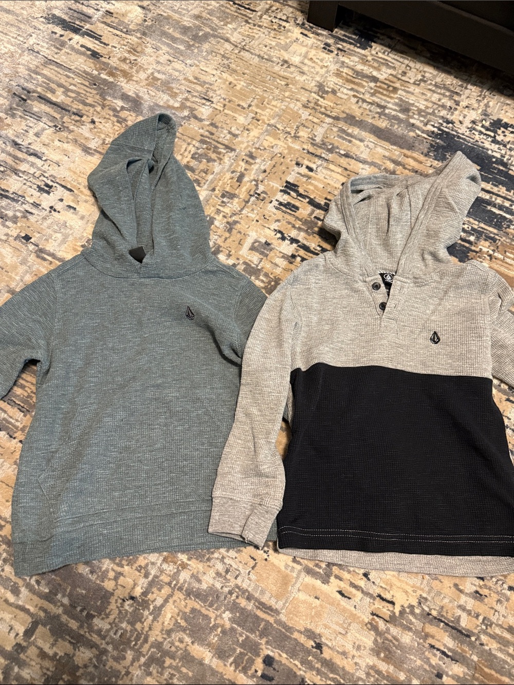 Volcom Kids Hooded waffle knit shirt - Green and Gray/Black